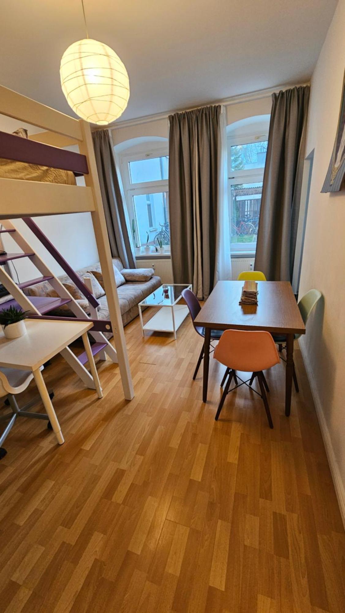Apartment Everyday - Calling Berlin