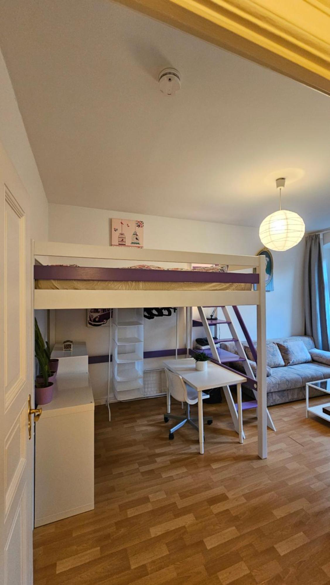 Everyday - Calling Apartment Berlin